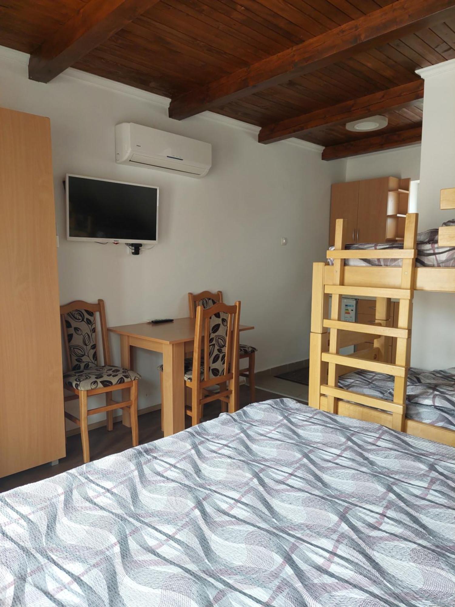 Apartment M&M Pacir Zewnętrze zdjęcie